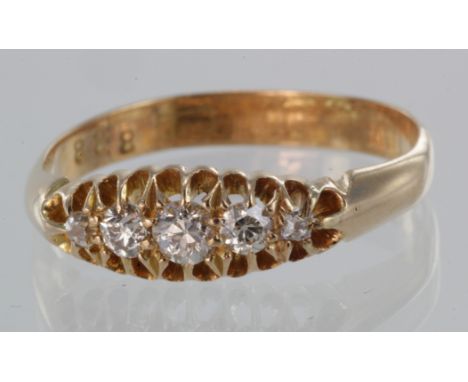 18ct yellow gold diamond five stone graduated ring, approx. 0.25ct total, size R, weight 2.8g