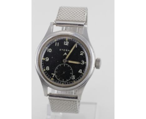 World War II military issue Eterna manual wristwatch "Dirty Dozen" type. Inscribed on the back "^ w.w.w p4129 3112457". Worki