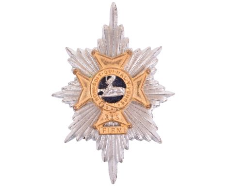 Worcestershire & Sherwood Foresters Regiment Officers Cap Badge, silver gilt and enamel example with two long lug fittings to