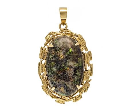 Opal-Anhänger GG 585/000 mit einem ovalen Opal-Cabochon 22,9 x 14,3 mm mit gutem Farbenspiel, Schwarz gefärbt, L. 36 mm, 5,6 