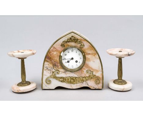 3-teilige Uhrengarnitur, Art Deko, rose/brauner Marmor, vergoldete florale Applikationen, die Kante der Front mit vergoldetem