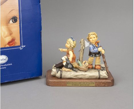Große Hummelfigur, Goebel, Eine Floßfahrt die ist lustig, Exclusive Edition, 2001, sign., Mädchen und Junge mit kleinem Hund 