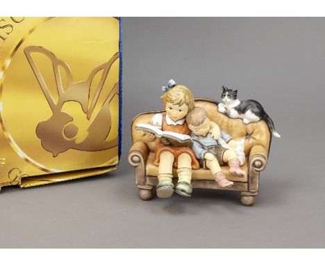 Große Hummelfigur, Goebel, Lesestunde, Moments in Time, Limited Edition, num. ''No. 0726 of 3.000'', 2007, sign., Mädchen und