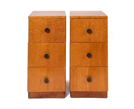A pair of birdseye maple bedside chests of drawers in Art Deco style, probably by David Prue of Saffron Walden, later 20th ce