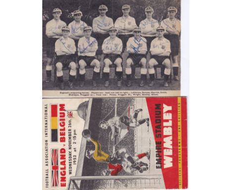 ENGLAND AUTOGRAPHS 1952      Home programme v. Belgium 26/11/1952 with vertical fold plus a black & white magazine team group