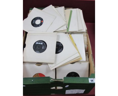 Collection of 7" Singles, with titles from The Hollies, The Animals, Alice Cooper, The Beatles, The Jackson Five, Dianna Ross