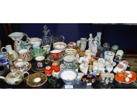 A WH GOSS MODEL OF CHARLES DICKENS HOUSE, GADDS HILL, ROCHESTER and a small Mason's Ironstone jug and a further collection of