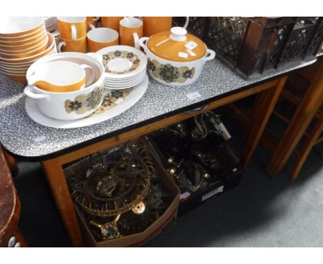 A VINTAGE FORMICA TOPPED KITCHEN TABLE