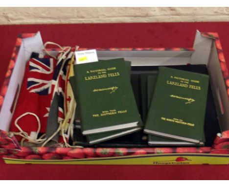 Wainwright Lakeland & Fells seven volumes, Dunlop book, Atlas etc. Condition report: see terms and conditions