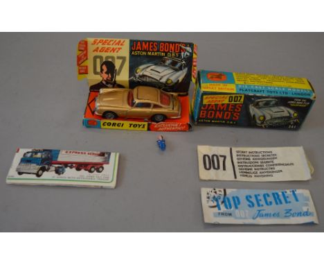 Corgi Toys No. 261 James Bond's Aston Martin DB5 with box inner, 2 passenger figures, secret instructions etc. Model G, box F