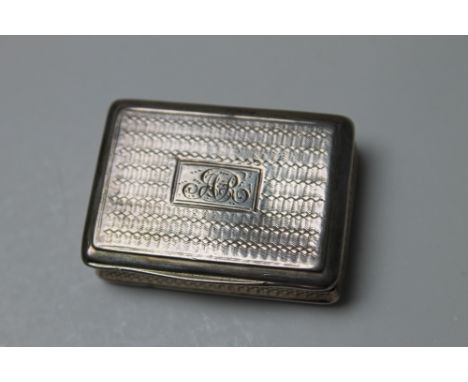 NATHANIEL MILLS - A HALLMARKED SILVER VINAIGRETTE, dated London 1828 and decorated with a classic engine turned design with e