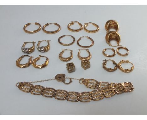 A COLLECTION OF 9CT AND YELLOW METAL EARRINGS, together with a fine ornate 9ct gold gate bracelet, (Approx 14.9 g) Buyers - f