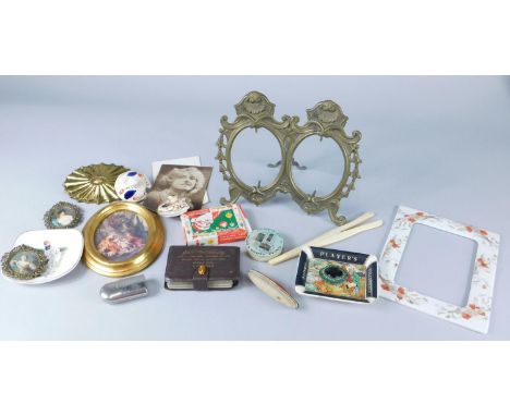 Miscellaneous advertising and other items, to include a paperweight titled Homes of Bush and Gerts Piano, Chicago, set of pla