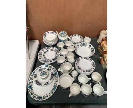 A LARGE MIDWINTER PART SET AND FURTHER MATCHING EXAMPLES 