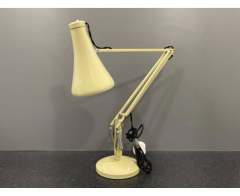 Herbert Terry &amp; Sons anglepoise lamp in good working condition