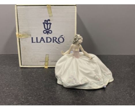 Lladro 5859 “At the Ball” in mint condition and original box