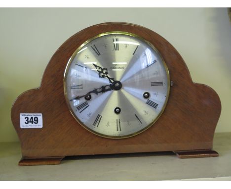 A late 20th century mantel clock with Westminster and Whittington chimes
Condition report: Working with key