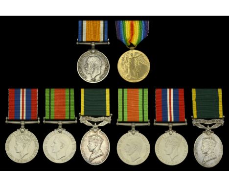Family Group:  Pair: Private F. W. Clothier, Somerset Light Infantry British War and Victory Medals (25745 Pte. F. W. Clothie