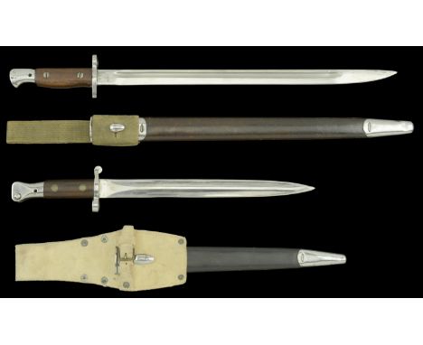 Bayonets.  Four assorted Bayonets, including a Victorian second pattern Lee Metford 1888 Bayonet, â€¯the 35 cm steel blade st