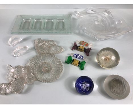 Art studio glass, a collection of studio glass items to include signed glass charger of swirl design, Ammonite casting, sweet