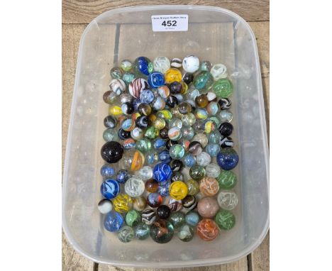A collection of antique &amp; vintage marbles 