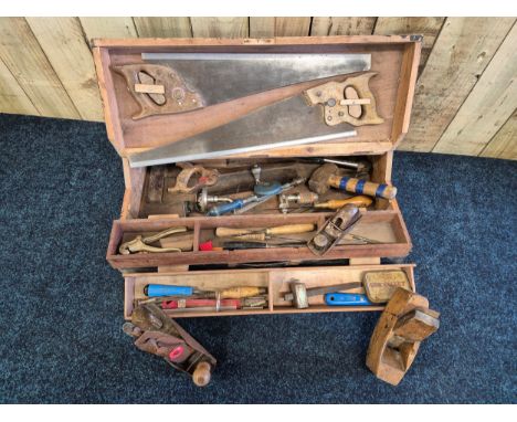 Antique/ vintage joiners tool chest containing a quantity of mixed tools; No 4 Record plane and small metal 110 Joiners plane