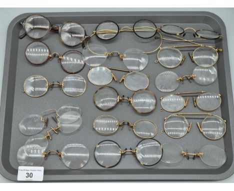 A Tray of Antique and vintage Pince Nez spectacles. 