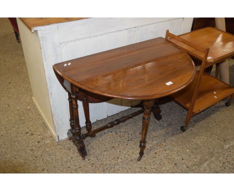 19TH CENTURY OVAL GATE LEG TABLE WITH RING TURNED LEGS AND STRETCHERS, APPROX 88 X 102CM EXTENDED