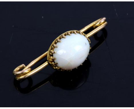Opal set 9ct gold bar brooch, total 2.02g