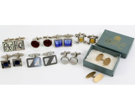 Boxed pair of 9ct gold cufflinks with engine turned design 2.45g, and a selection of cufflinks,