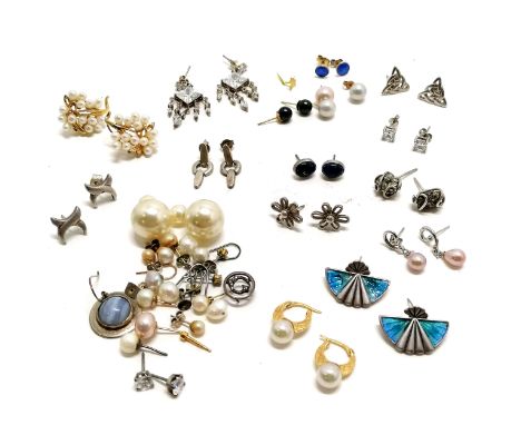 Qty of earrings inc 10 pairs of silver marked (inc enamel, pearl, celtic design, iron pyrite) t/w 2 pairs of 9ct marked gold 