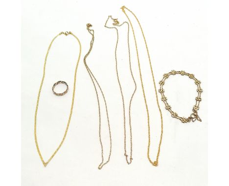 Qty of 9ct marked gold jewellery inc 4 x gold neckchains (longest 48cm), bi-colour plaited ring, gate bracelet - 13g 