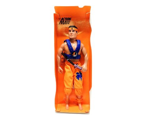 Super samurai Action man figure (1997) on original card / interior to box 