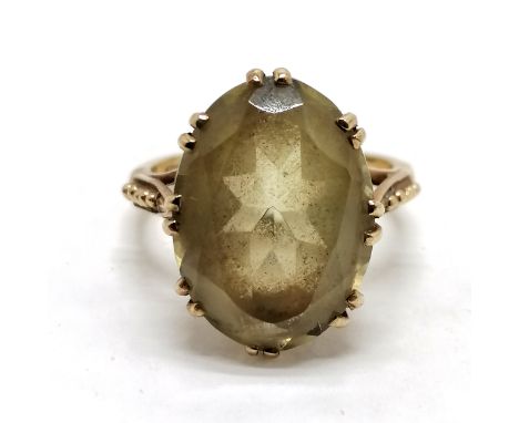 9ct hallmarked gold citrine ring - size R &amp; 6.4g total weight 