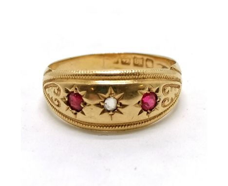 Antique 18ct hallmarked gold ruby &amp; diamond gypsy set ring - size R &amp; 3.6g total weight 
