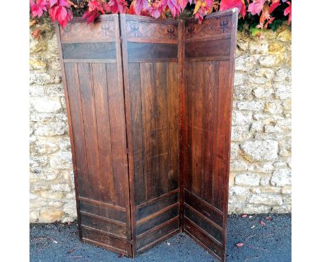 Art Nouveau 3-fold oak panelled screen, Some damage to panels ~ 174cm high &amp; each panel 50cm wide 