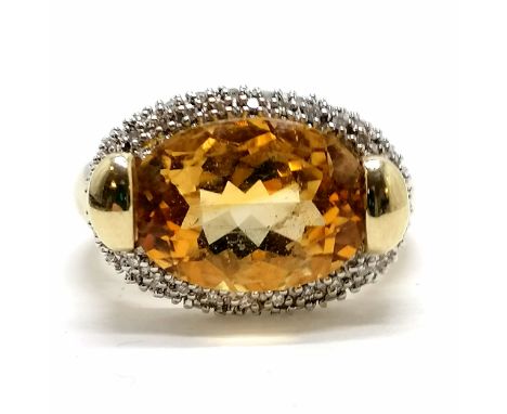 9ct marked gold citrine &amp; diamond set ring - size P½ &amp; 5.7g ~ the hallmarks have been mostly obliterated 