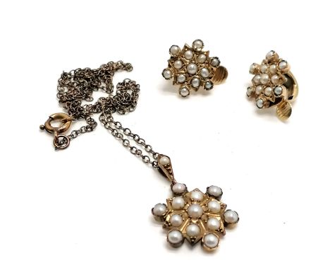 9ct unmarked gold pearl pendant by W&amp;H on unmarked gold chain t/w pair of 9ct marked gold clip-on earrings ~ total weight