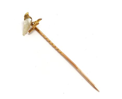Antique unmarked gold tie pin with mother of pearl bird detail in original KEVII Bracher &amp; Sydenham, Reading box - pin 1.