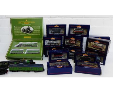 A mixed lot to include various modern boxed models to include a Hornby Limited Presentation Edition of The Flying Scotsman, B