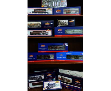 A carton containing a collection of eighteen boxed Bachmann locomotives, wagons and coaches etc., to include LNER 4801, GNR C