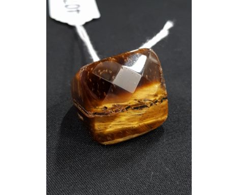 LARGE TIGER EYE STONE RING 
