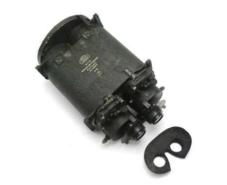 A WW2 10x70 BINOCULAR GUNSIGHT BY ROSS, LONDON Patt.G.367, No. 123833, housed in a fitted wooden crate Condition Report:Avail