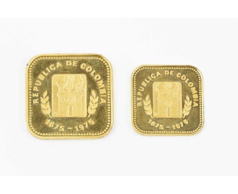 A Republic of Colombia 2000 Pesos gold coin, commemorating the Tricentennial of Medellin, dated 1975, and a Colombia 1000 Pes