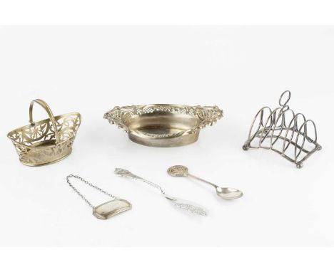 An Edwardian silver gilt swing handled sweetmeat basket, with pierce decorated sides, by Marples &amp; Co., Birmingham 1903, 