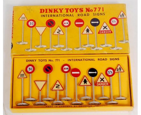 Dinky Toys, 771 International Road Signs comprising of; 12 assorted signs, with instructions leaflet, in the original lift-of