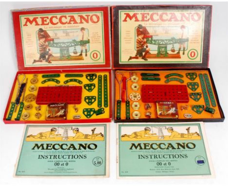 Meccano French Red and Green Set Group, to include No.0 Set, in the original black labelled box with 1932 manual (VG-BVG), so