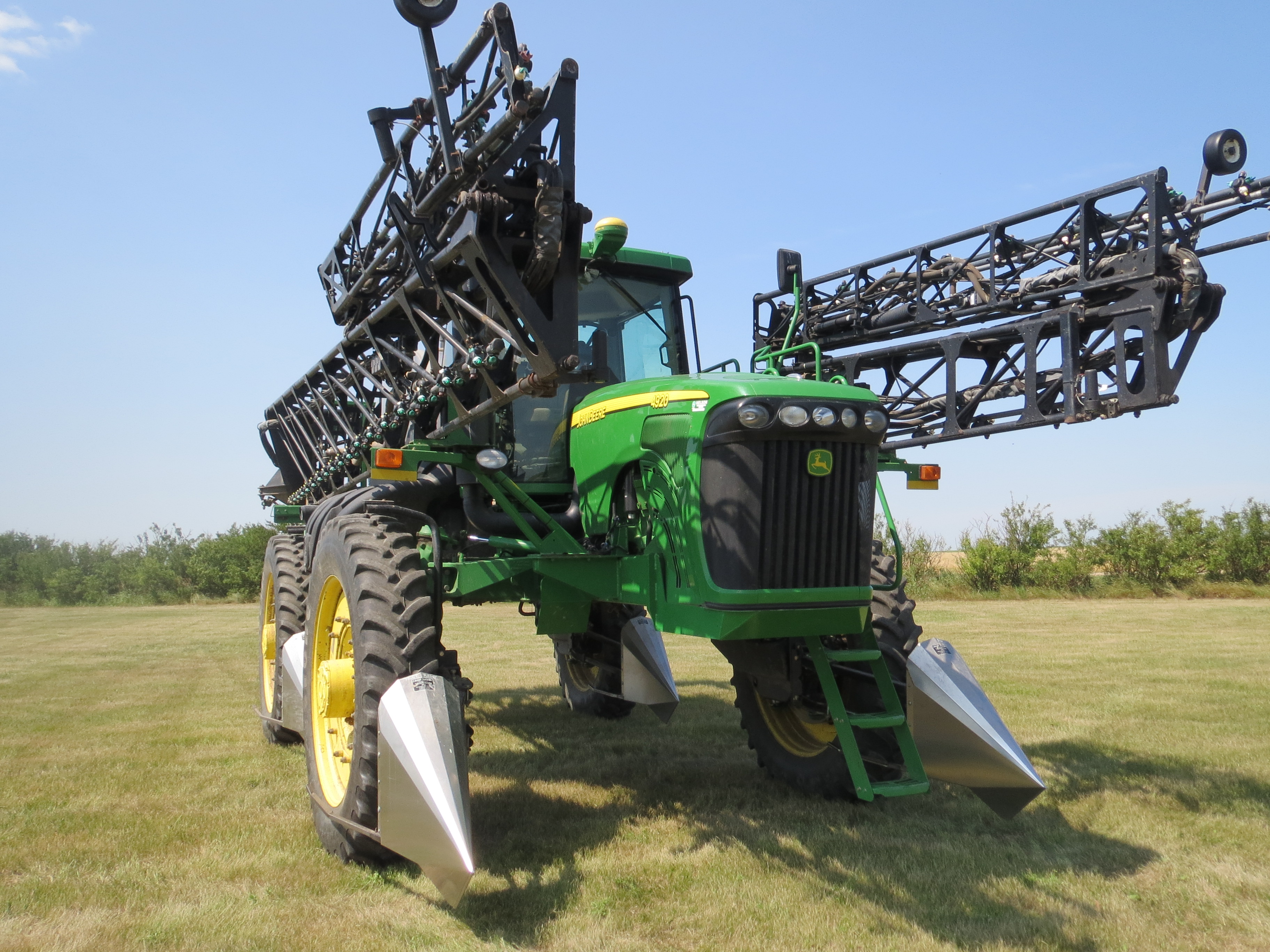 JOHN DEERE 4920 SP SPRAYER; 2767 Hours, 120 Ft, 1200 Gallon Stainless