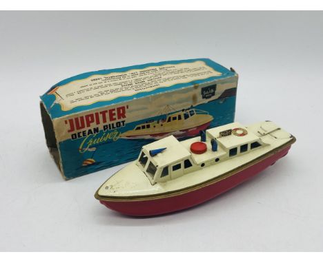 A boxed Sutcliffe Model tinplate and clockwork "Jupiter" Ocean Pilot Cruiser boat - box A/F, no key