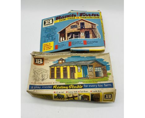A vintage boxed Britains Ranch Farm (Livery Stable or Farmyard Barn) make up model (Cat No 4720), along with a boxed Britains